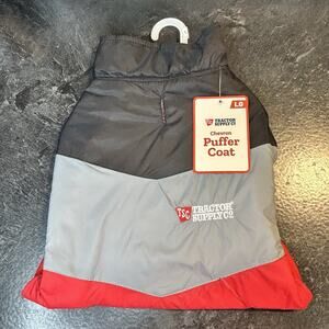 NWT‎ Tractor Supply Co Red, Black & Gray Chevron Lined Puffer Dog Coat, Large